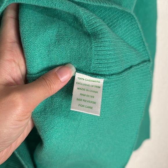 Cashmere Sweater - Picture 4 of 4